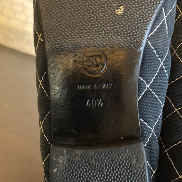 Chanel Blue quilted and white cap toe Women's Shoes Sz 40.5 - Picture 7 of 7